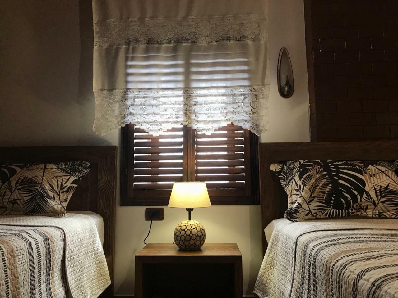 Guesthouse Arjan Berat Luaran gambar